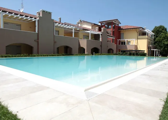 Vanilla Apartment